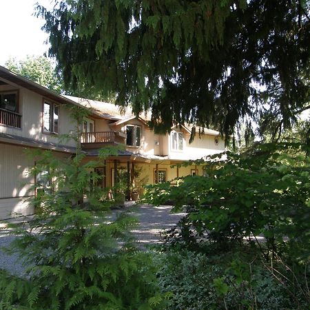 Cedar Wood Lodge Bed & Breakfast Inn Port Alberni Exterior foto